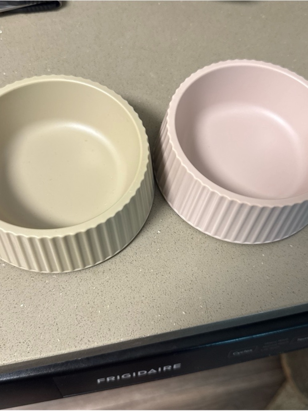 Silicone Pet Bowl Set - Cream and Light Pink